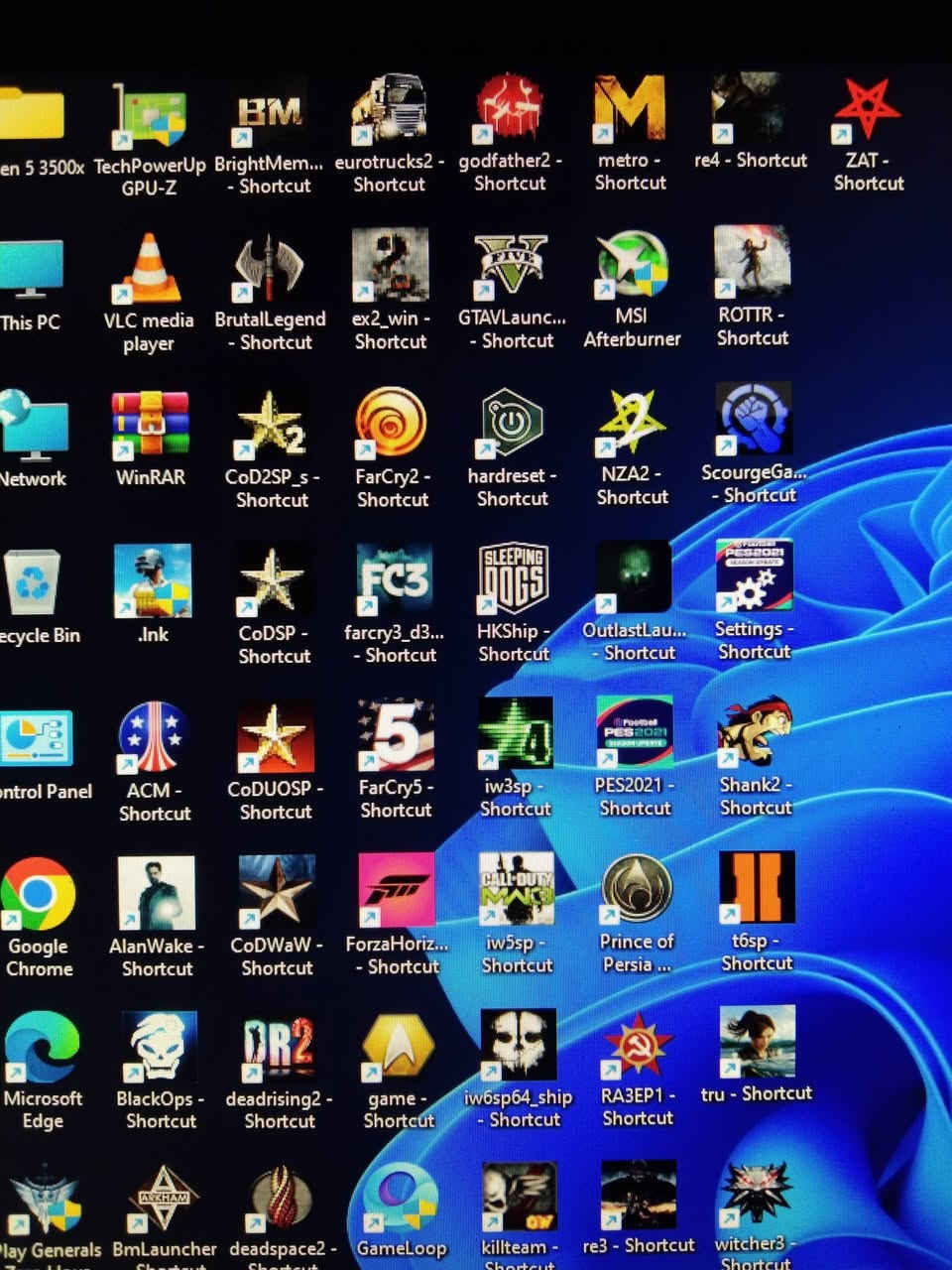 السلام عليكم
حاسبة دسكتوب تجميع رايزن 5 للبيع 
.....
السعر 530 ألف دينار 
***********
عنوان بغداد زيونة 
البيع بضمان الفحص 
لا يتوفر توصيل 
......
ملاحظة 
كيس فقط بدون أي ملحقات 
كيس فقط بدون أي ملحقات 
......
المواصفات 
معالج رايزن 5 AMD Ryzen 5 3500X
كارد شاشة 8 كيكا جديد AMD RX 560XT GDDR5 
هارد 512 كيكا للنظام والبرامج جديد M2 nvme 
هارد واحد تيرا 1000 كيكا للالعاب HDD 
رام 16 كيكا جديد 8+8 تردد 3200 DDR4 
مذربورد AMD Gigabyte B450 DS3H
تبريد معالج احترافي جديد Sseasonic RGB 
باور سبلاي 500 واط حقيقي Huntkey 
مراوح انارة متغيرة عدد 4 جديدة مع المتحكم Aigo RGB 
كيس حجم وسط جديد Gamemax 
.......
الحاسبة تعمل على نظام وندوس 11 وتحتوي على أكثر من 40 لعبة طور القصة اوفلاين مع لعبة ببجي موبايل اونلاين 
.......
مع جزيل الشكر لإدارة المجموعة
