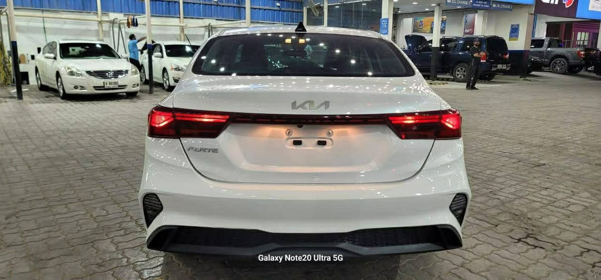 السلام عليكم
كيا فورتي 24 
حادثه صفحه صبغ اثر شخط
بدون ايرباك 
 رقم شهدا ذي قار 
السعر 155وبيه مجال 
ماشيه: 26
المكان ;ذي قار 
الاستفسار ***********
