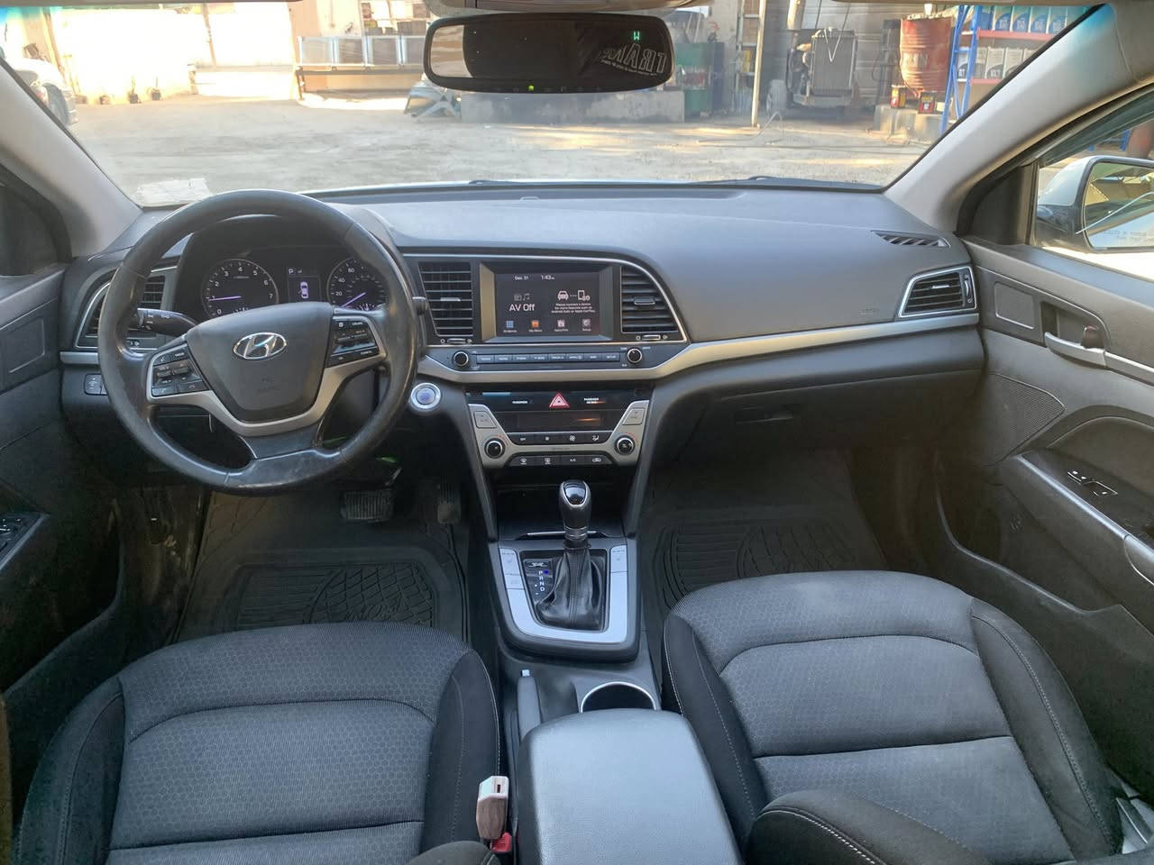 للبيع الانترا موديل 2018 مكينه دوش الكير اي تي رقم بابل ماشيه 70 اعلى مواصفات فتحه بصمه مري شفط ويل اكروم وبعد هواي مواصفات صبغ جاملغ وبنيد كير مكينه حداديه منظومه تبريد كله كفاله وجديد تحويل مباشرتااا مكان السياره ب الحله الاتصال *********** السعر 128
