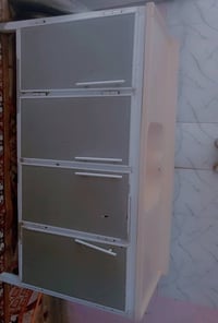 ١٠٠ • ٤ خانات • خزانة