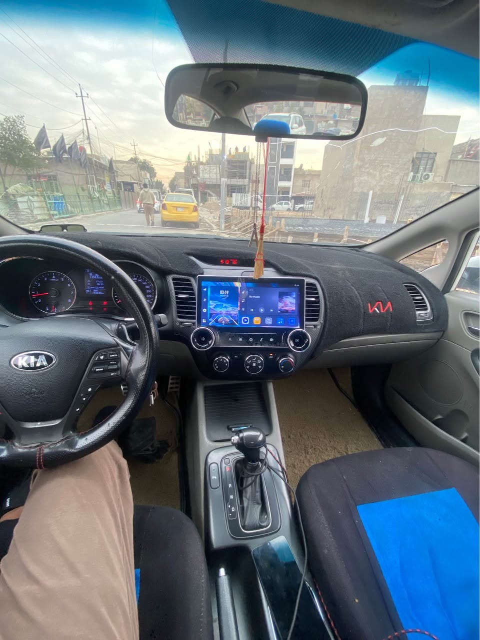 سيراتو 2015 خليجي فول عده البصمة والفتحة 
كير محرك لغد شاصي مكفول وسونارها واضح بالصور
مكاني زعفرانية او كرادة ***********
السعر 118 بغداد, العراق
