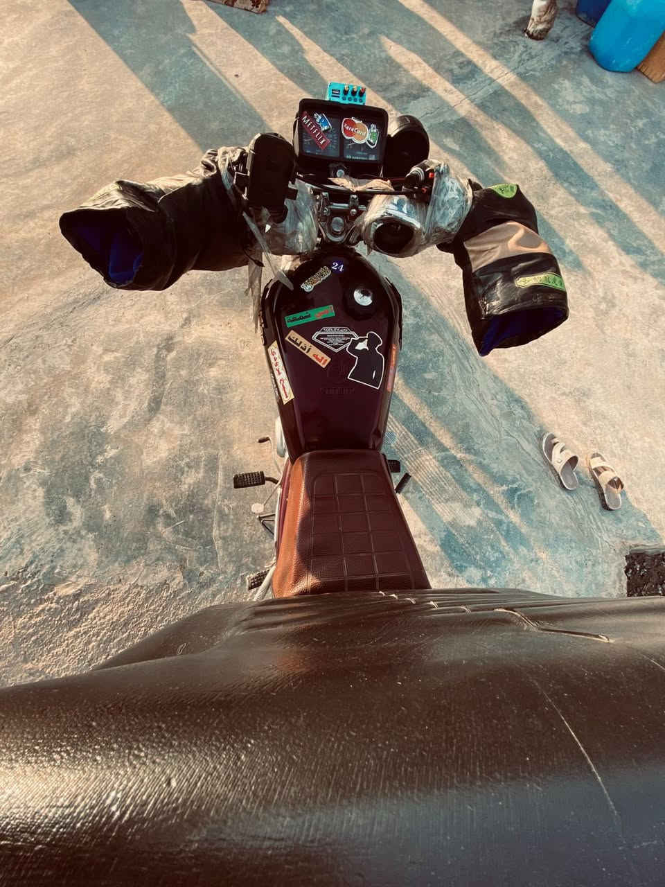 السلام عليكم دراجه للبيع نوع نامي برو موديل 2021 موطور ع اخر حبايه محرك شرط ما مفتوح لا صوت ولا بخار  موطور متعوب علي حييل موطور مال جناي تايرات جدد او هو او الصندوق او خوذه موطور كامل مكمل بس شغل او امشي / انبيثري اربع سماعات /شاحنه موبايل  📲 السعر 550 وبي مجال الاتصال ع الرقم ***********
مكاني قرية شميط
