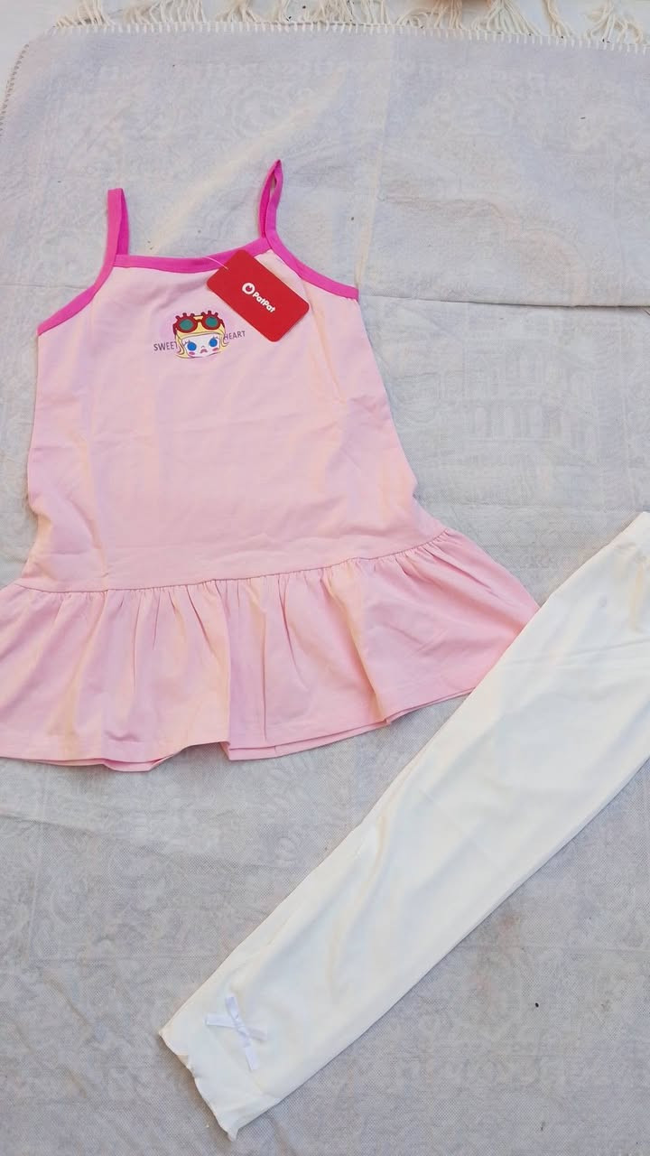 مساء الخير بنات قطع اخيره من ملابس الاطفال سعر الاتراك 4 ويتوفر توصيل الف داخل سبع  القياسات اسفل الصور


**إذا كنت صاحب هذا الإعلان وتريد حذفه لأي سبب، رجاءا أرسل رسالة إلى الدعم الفني**