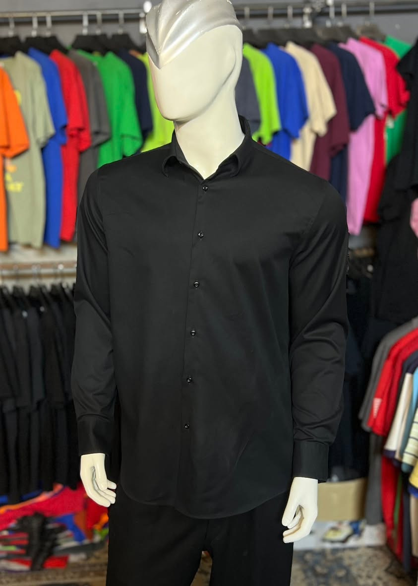 اصلي وكالة القيــــاس XL_XXL عرض الصدر 59cm
للحجز واتساب *********** نظافة 💯%
