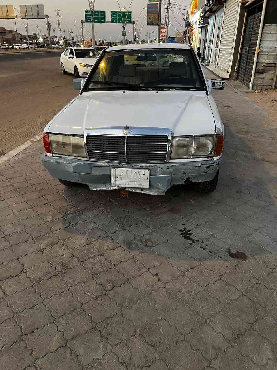ياالله للبيع مارسدس 190 طيارين مديل 1985.. محور مكينة ونجي رقهما بصرة راعيها موجود نطيك رقمه انته او وياه.. الله شاهد سياره خير من الله حلوو نصبتها .. السعر 22 او بيها مجال.. سيارة مو هاذه سعرها بس كونن مستعجل/ ابيع كوم حديد/ عنوان البصره شط العرب اي ستفسار تواصل عبر ***********☎️
