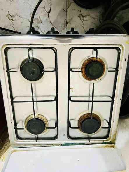 سلام عليكم/ طباخ للبيع السعر 65الف وبي مجال مكاني الديوانية مركز ***********
