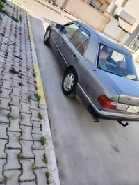 مرسيدس ٣٠٠ ديزل • ١٩٩١ • مكينة ٢٥٠٠