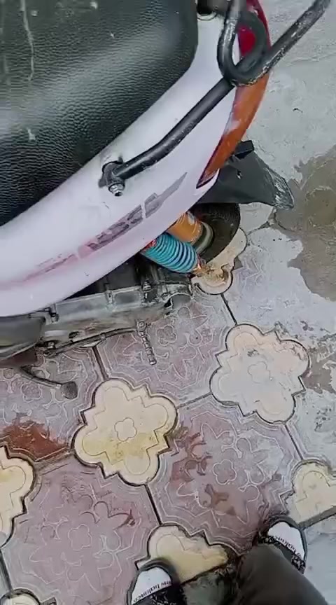 سلام عليكم دراجه ماكس قجمه نضيف صالنصه رياضي Fm لدراجه بيه نقص بس باتري والباقي كله نضيف سعر 320 عنوان بغداد شعله


**إذا كنت صاحب هذا الإعلان وتريد حذفه لأي سبب، رجاءا أرسل رسالة إلى الدعم الفني**