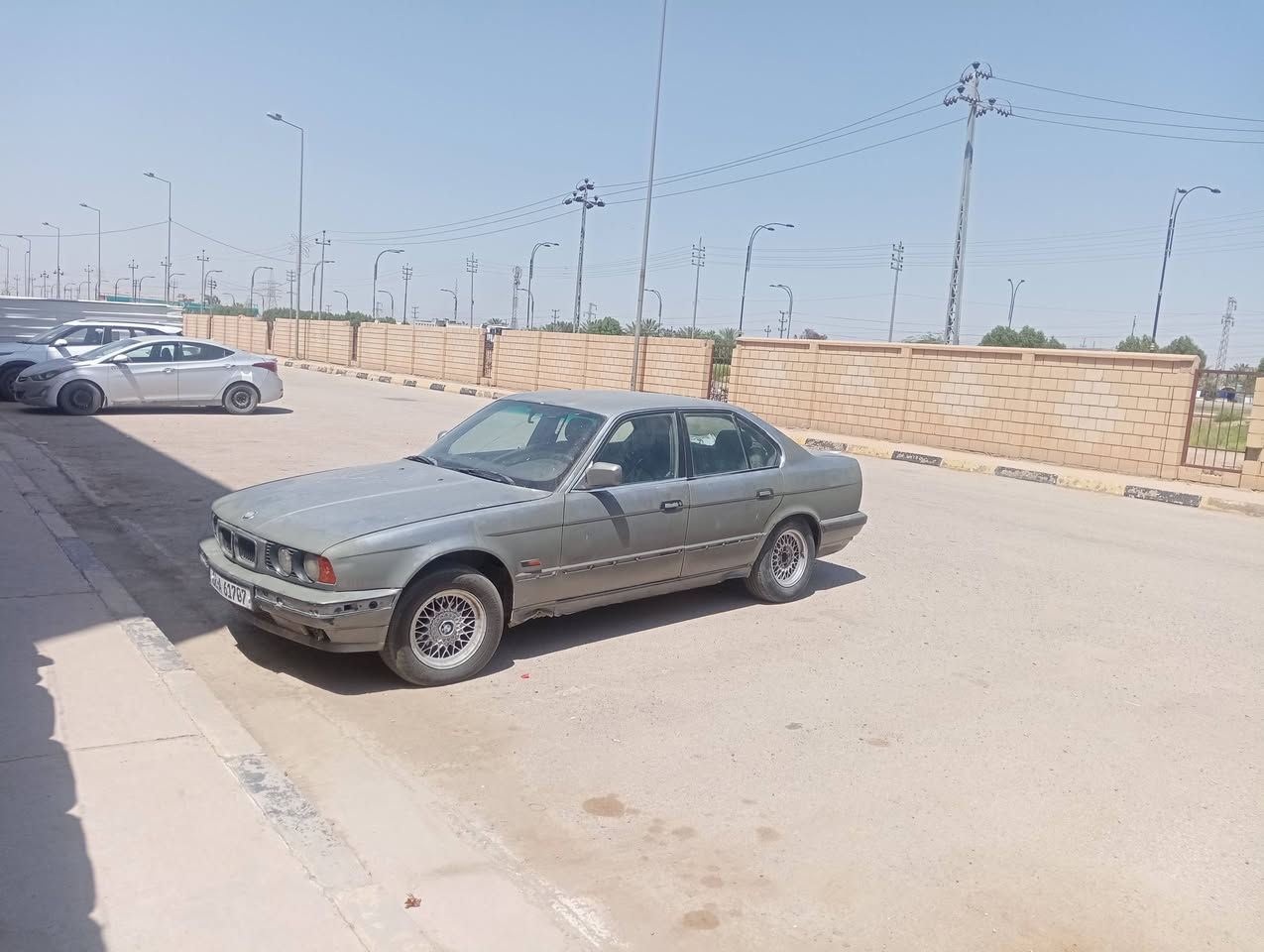 السلام عليكم
بيام للبيع السعر 30 ورقه وبيها مجال حجم 535 محرك وكير اوتوماتيك خير من الله مكاني بابل الحله ***********
