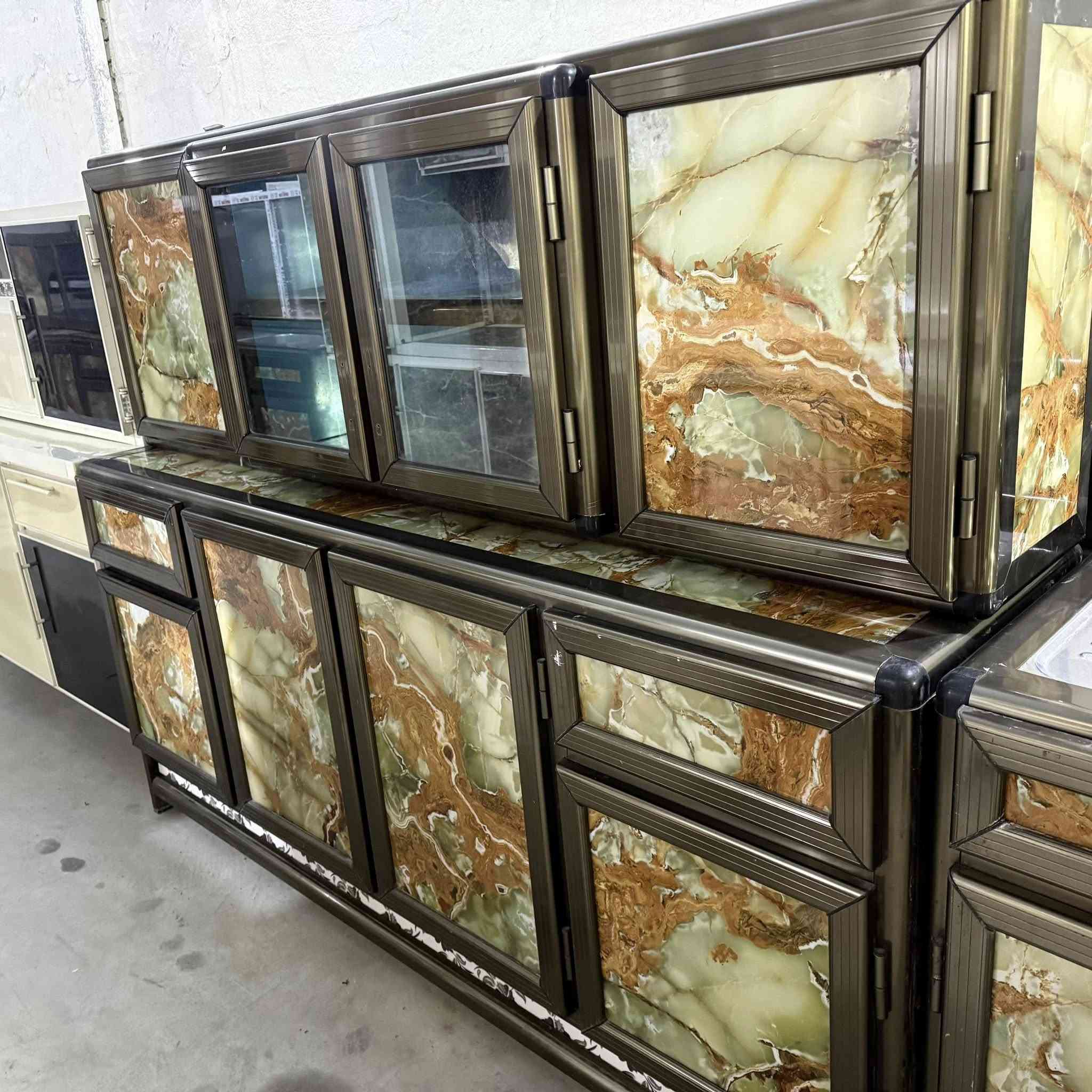 كاونترات جديد ومستخدم تتوفر جميع القياسات الأسعار خاص العنوان مغربه شيشان ثانيه للاتصال ***********
#
