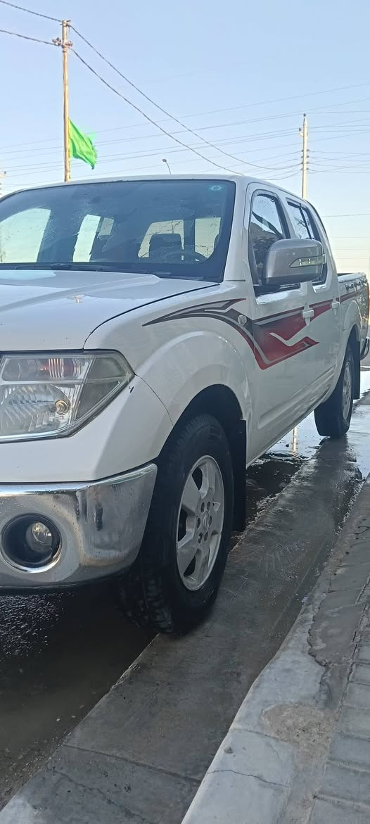 السلام عليكم
نيفارا 2010 رقم دولي تحويل مباشر هزه جديده سنويه لل31
السياره بيها ضربه بالجاملغ الكدام بدون شواصي 
مصبوغه عام 
السياره اوتماتيك مكفوله كير ومكينه وحداديه وتخم تاير 
السياره ماشيه 200
السياره احله من الصور 
اريدها ب87 بيها مجال حك الجيه
المكان البصره /قضاء المدينه 
للاستفسار 
***********
***********
