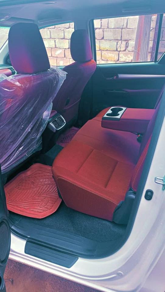 سلام عليكم 
للبيع بيكم 2025 كويتي زيرو ماشيه ( 2000)اصل 
مكفوله كفاله عامه حته من الزلغ وضع شركه فول مواصفات شاشه كأمره حساس تبريد قطعتين شاحن لاسلكي
    رقم أربيل سنويه جديده مداور او وكالة ثاني يوم 
 
السعر 305وبيها مجال 
مكاني السياره بابل  للاستفسار ***********
