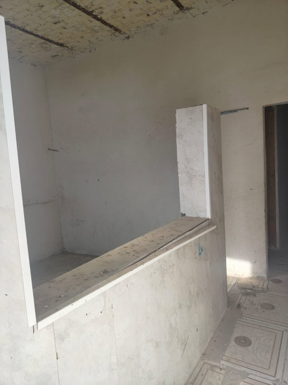 بيت. 200م عوزه شقلات  ويكمل بلزديناويه شارح المثلجات  عرض الشارع 20م ***********
