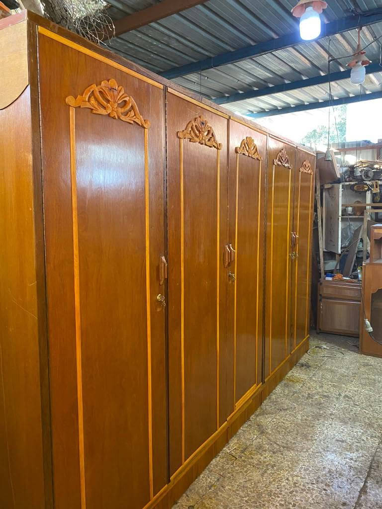 قنصور خمس ابواب نظيف جدا ثقيل السعر 180 للاستفسار الاتصال على الرقم *********** موصل, نينوى

