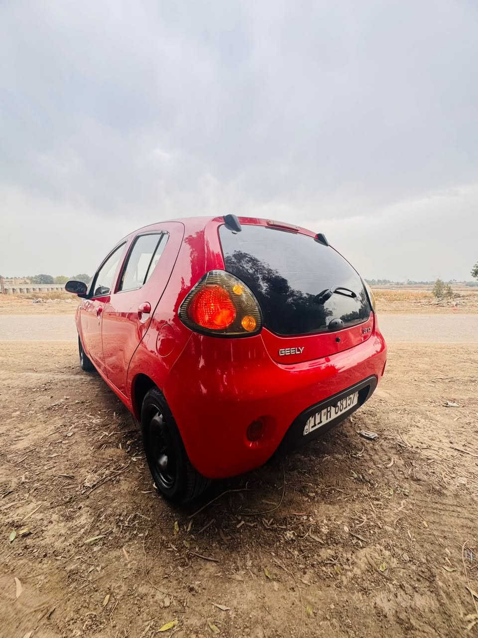 السلام عليكم
باندا الشركة العامة 
ماشية 78

موديل 2012

رقم بغداد  أنكليزي 

گير اوتو 

جاهزة من كلشي

مكينة 

گير 

حدادية

تخم تاير 

شاشة 

كامرة

مري كهرباء 

مكاني بابل مسيب

***********
هادي آل شافي.  ***********
