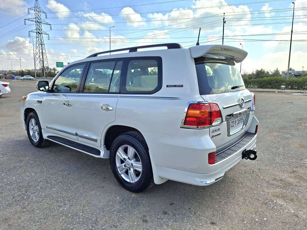 تویتا لاندکروز مۆدیل 2015 شەریکە جیهان  لۆک لۆک جدید 
دەرەجە 2
کامل کراوەتە gxr  
95 هەزاری حەقیقی ڕۆیشتوە بەشەرتی کۆمپیوتەر 
سلایت 
ئاوێنە شەفت 
زینون 
ڤۆلیۆم 
نیو دەرگایی پەمپە باقی هەر هەمووی بەشەرت تەعدیلیشی نیە
گێڕو مەکینە بەشەرت نەکراوەتەوە برخی لە گیانی بانەدراوە 
تەنانەت یەک چرکەش بەشەرت سەیارەکە زۆر زۆر نوێیە 
هەر هەموو گیانی لەسەر دەقی شەریکە ماوە
 چوار تایەیی دەنلوپ  نوێی بیلادی لە ژێرە 
سحری $395$وڕەقە  مەجالێکی کەم 
سەنەوی 2030 نوێیە
هەزەیی 2027 نوێیە 
شوێن هەولێر 
لە شەریکەوە دوو دەستە 
ژم ***********
  ‌‌ژم۰۷٥۰۹۹۸۹۷٥۰ أربيل, العراق
