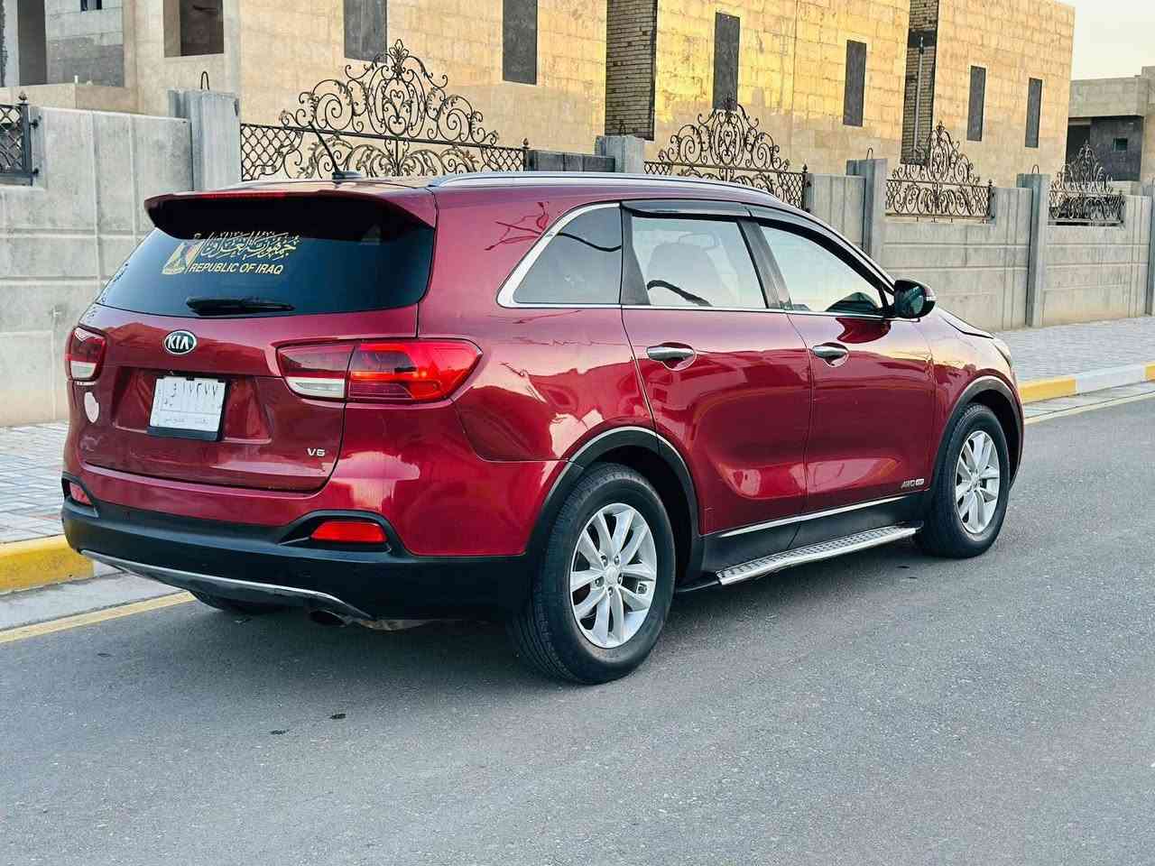 سورنتو مديل 2017 وارد امريكي كفاله من الحادث ول صور ضمن المنشور بيه صبغ بنيد وربع الجاملغ الخلفي بدون ضربه شرط
السعرر 163 وبيه مجال ستفسار ***********  
مواصفات 6 سلندر 7 راكب انضمه قياده داخل بيجي جلد منضومه زنون كير ومكينه مكفولات تخم تاير وحداديه جاهزه سياره كلشي بيه جاهز وما بيه نقص مكان بابل  الحمزه الغربي
***********
