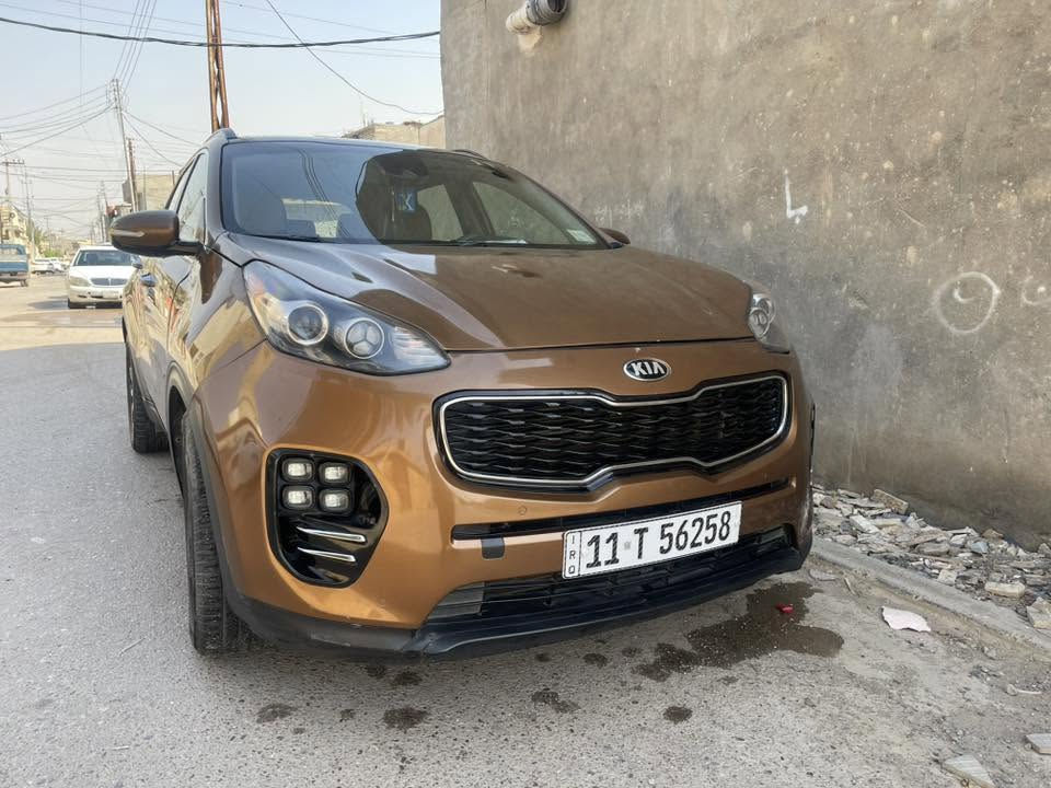 سلام عليكم سبورتج موديل 2019. فول واحد على واحد 
كل المواصفات بيها  السيار ما ماشيه 50000  بيها باب خلف السائق صبغ  و بنيد  هم مصبوغ محرك جي دي اي 2500  السياره خير من الله السعر 160 رقم الهاتف ***********
