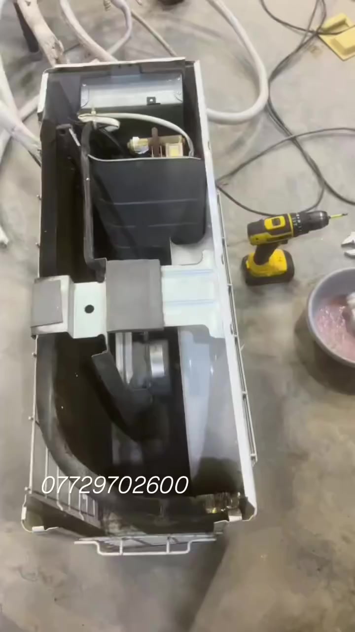 شد وفتح وغسل سبالت 
السلام عليكم واتساب ***********
يوجد شد سبالت ❄️
فتح ونقل سبالت🏞️
تغير مكان السبالت 🔅
غسل سبالت فحص وشحن غاز السبالت بغداد
