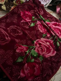 بطانيات نفرين • ٣ قطع • ماكو توصيل