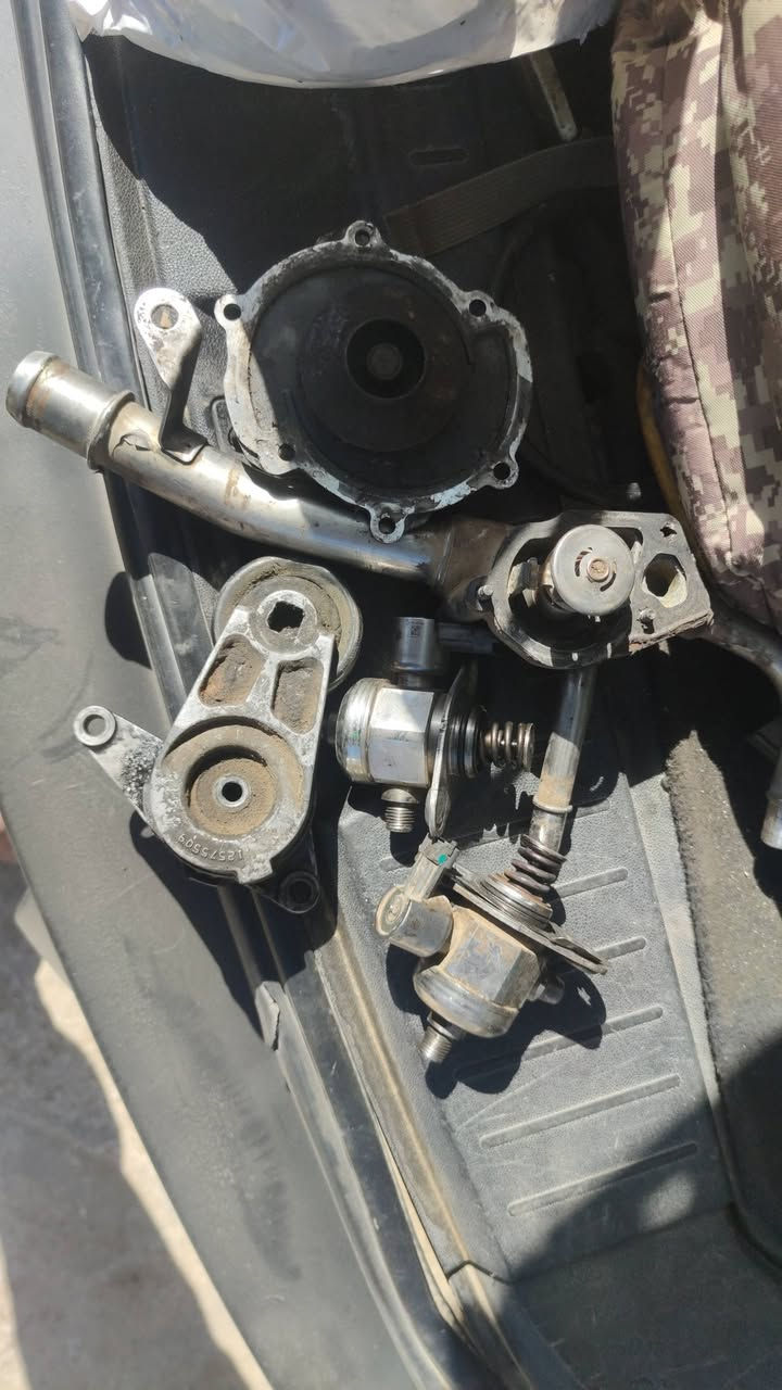 سلام عليكم غراض ترافرس موديل 11
مجاول تخم 

طاحونه عدد 2 

واتر بم 

كيس 

كام شفت 

كوع مع ولف حماوة 

كلهن ب175 وبيه مجال بسيط
***********
