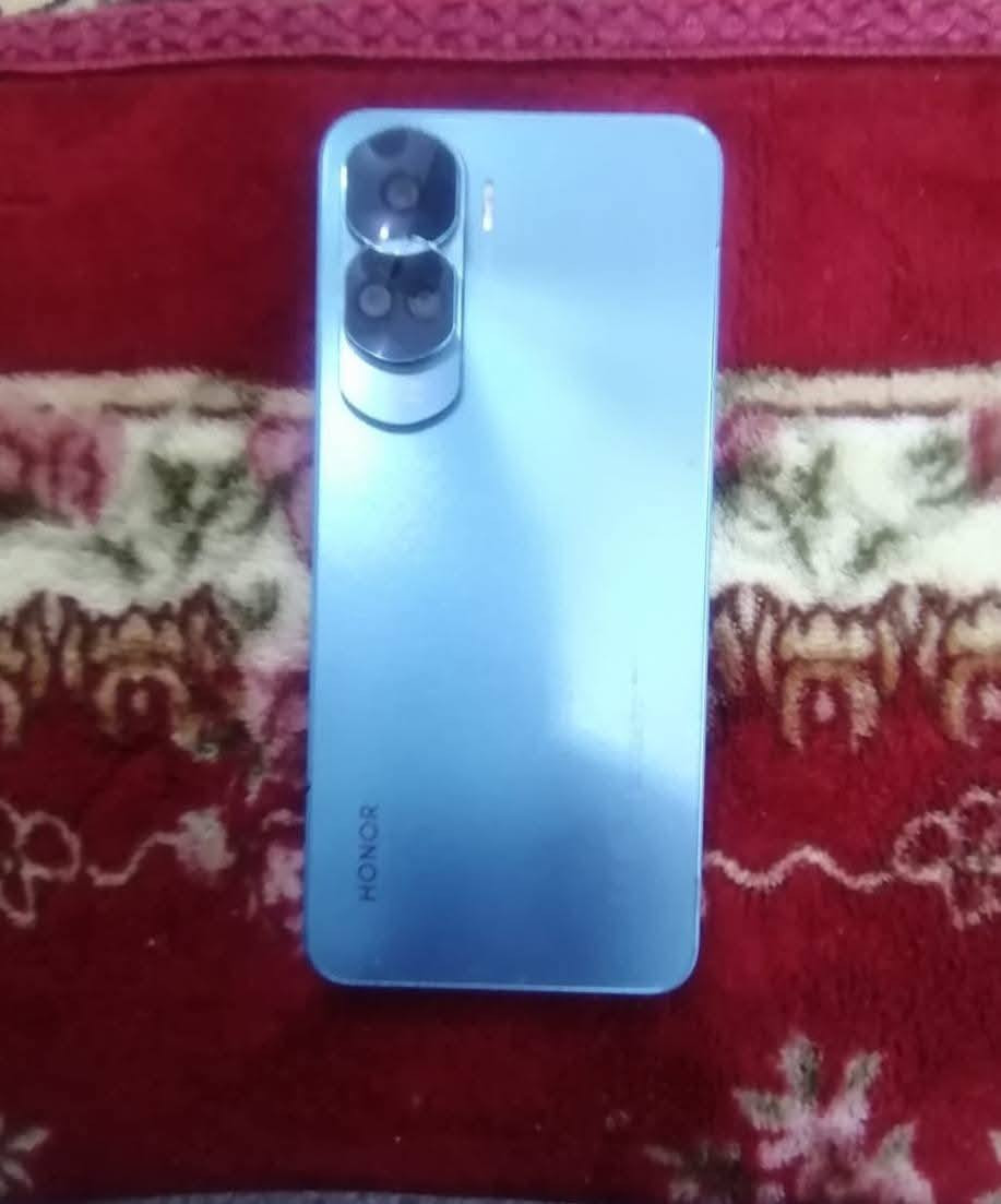 السلام عليكم
هونر  90 لايت ذاكرة 256 جهاز شغال مابي اي خلل
فقط شاشه مفطره مثل مموضحه 
للبيع السعر 90 وبي مجال بسيط


**إذا كنت صاحب هذا الإعلان وتريد حذفه لأي سبب، رجاءا أرسل رسالة إلى الدعم الفني**