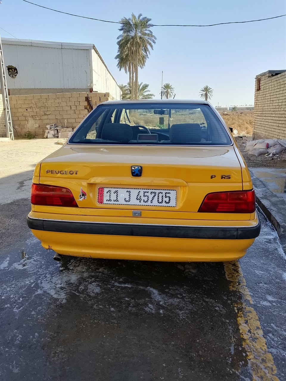 سلام عليكم بيجو باص للبيع موديل 2015 مكينه مزفته جديد لسعر 45. لعنوان زعفرانيه شارع لبطل رقم ***********
