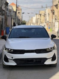 K5 2023 GT-Line السياره فووول عدا الفتحه  السياره ماشيه 23 الف  محرك 1...