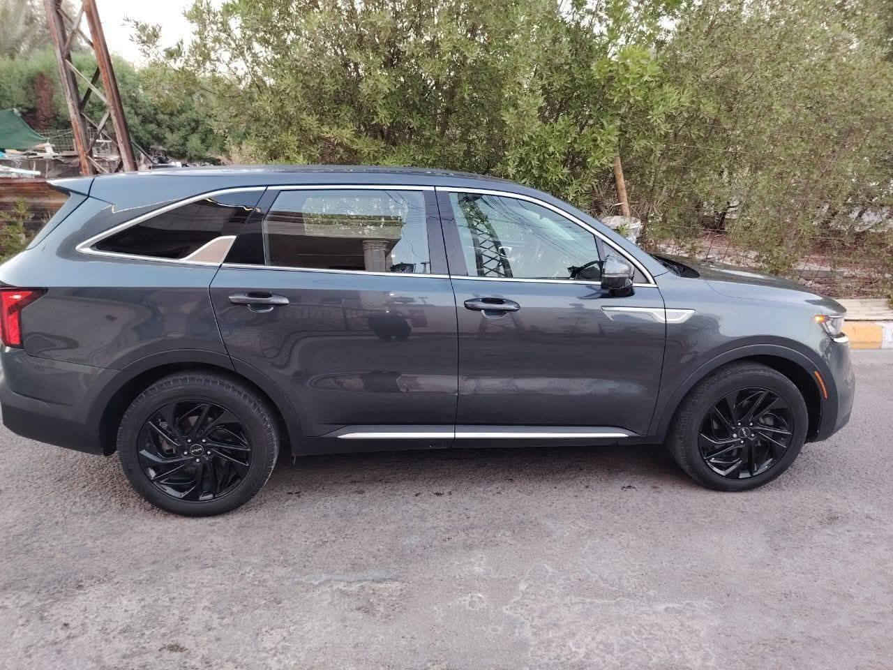 سورنتو موديل ٢٢ وارد أمريكي بدون ايرباك حادث بابين صفحة السايق رقم بغداد مواصفات عادية ماشية ٨٢ الف مكاني حي التجار شراي يتصل على ***********صور الحادث عارضه ٢١٨ ورقة وبيه مجال
