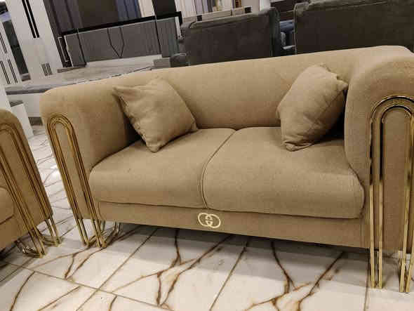 تخم مودرن عراقي شغل ممتاز جميع اجزاء هيكل التخم بلوك قماش تركي مخمل تركي ارجل ستل ستيل اسفنج اكسترا مع طبقه طبيه بولستر متوفر الآن في معرض الشركه الكائن طريق رفاعي نصر مجاور جامعة اوما الاهليه للاستفسار اكثر يرجى الاتصال على الارقام التاليه
***********
***********
*********** واتس فايبر تلگرام 
البيع بطريقة النقد والاقساط 
الشد والنقل داخل محافظة ذي قار مجانا
