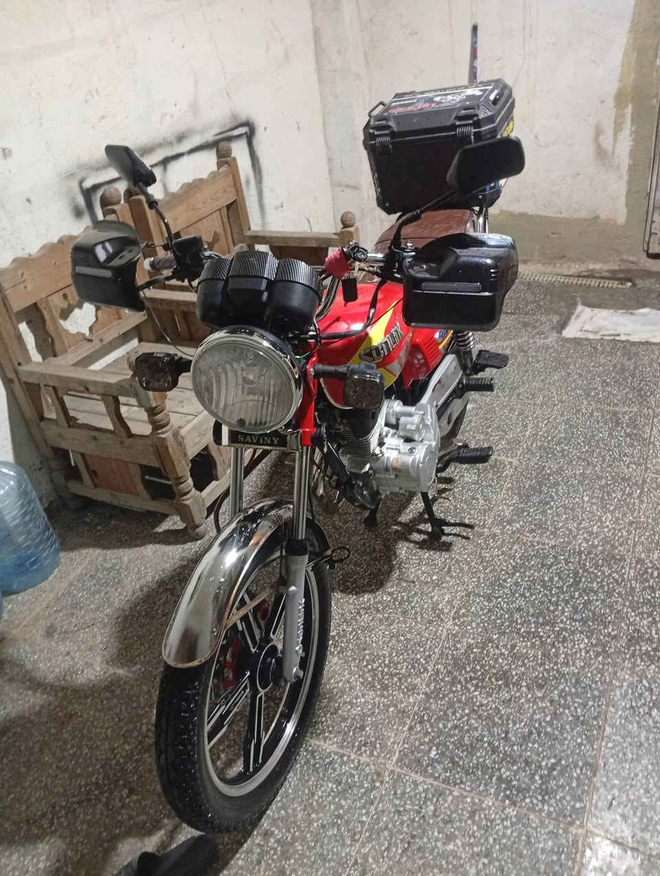 سلام عليكم دراجه للبيع نضيفه ما ناقصه اي شي مكفوله من كلشي موديل 24  بس لشاشه طافيه السعر 650 وبيه مجال مكان الشعب نهايه حي اور الرقم الهاتف ***********
