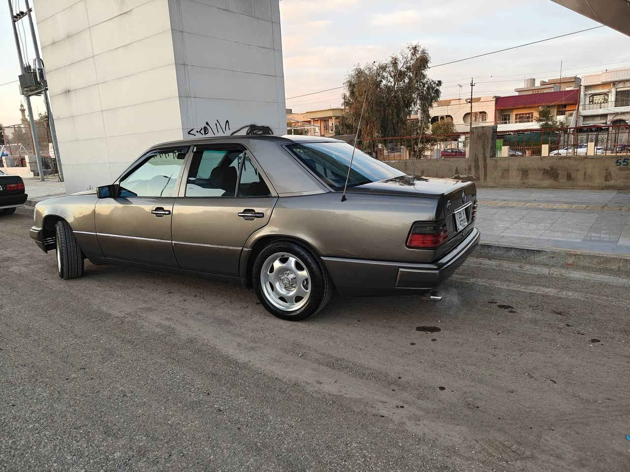 سلام عليكم 
مارسدس للبيع او المراوسه حسب القناعه 
محرك 2jz فيفيتي 3 الف مجول 
كير محرك كهربائيات تبريد تدفئه حداديه جاهزة 
سنوية بااسمي مكاني كركوك 
***********
