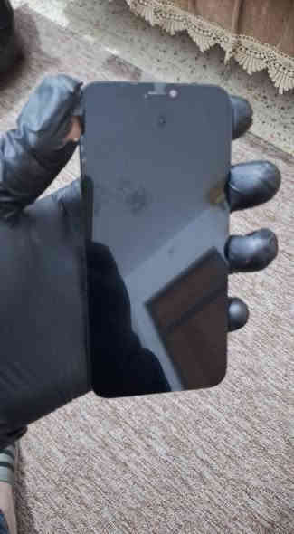 شاشه ايفون ١٢ خلي سعرك وبل عافيه ***********
