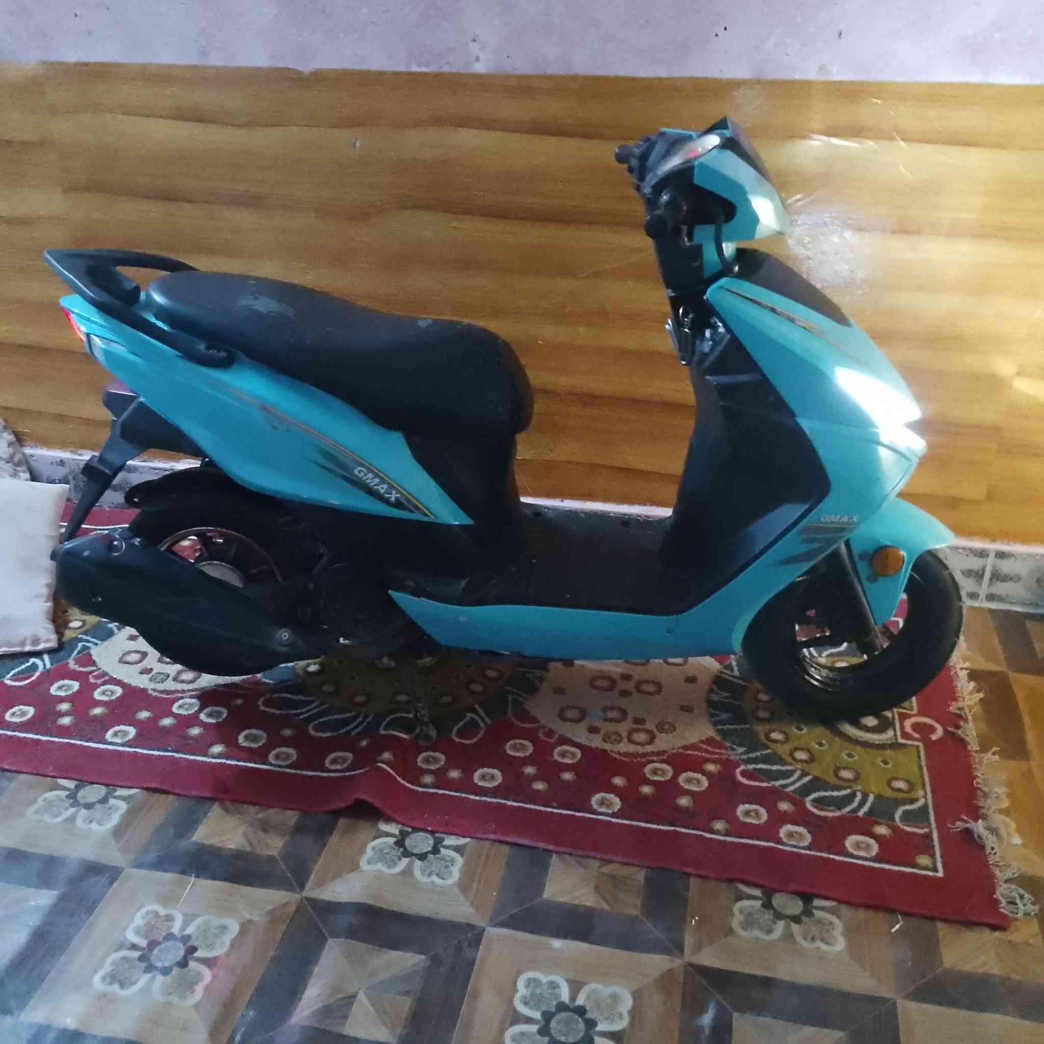 للبيع ما متواجد على الخاص بس على الخط مكلف بالنشر***********
