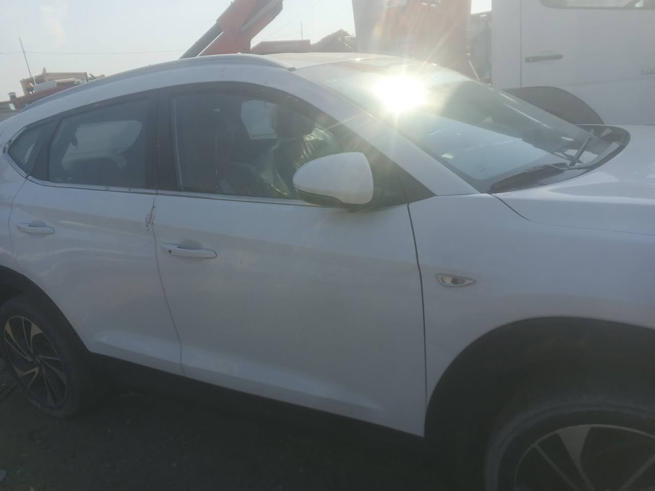 توسان 2019فول عده الفتحه دبل بصمه ماشيهه50رقم بغداد انكليزي بسمي السياره تخريب جاملغين امامي وبنيد مبدللهه اصلي وبيهه رصعات بتكمهه والباقي مكفول كوله حته دهن الكير مبدلهه عله ايدي لسعر155السيارهه خير من الله 200دوش مود درايف ***********
