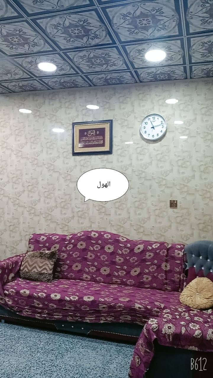 بيت (بسعر مناسب وموقع مميز ونظيف في حي ميسان) 
١٣٢ متر منطقة ١٥ خلف الشارع العام شارع الكيات بجوار منتزة يتكون من ٣ غرف واستقبال وممر واستقبال ومطبخ ومكشوفة ومخزن، الارضية كاشي والجدران سيراميك وتغليف
للتواصل مع صاحب البيت *********** فيه واتساب 
***********
