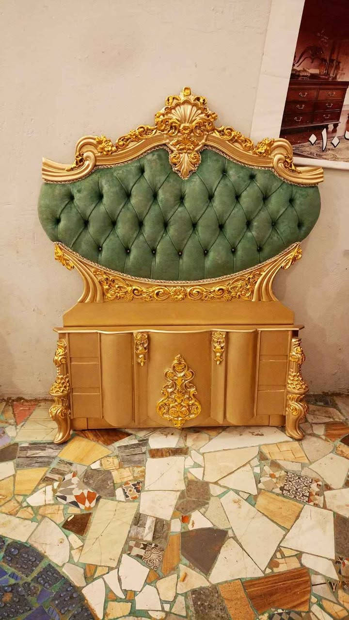 جربايه مصريه خشب زان نفرجديده غير مستخدم طلاء حراي وتوجد الوان السعر 200 للحجز *********** بغداد, العراق
