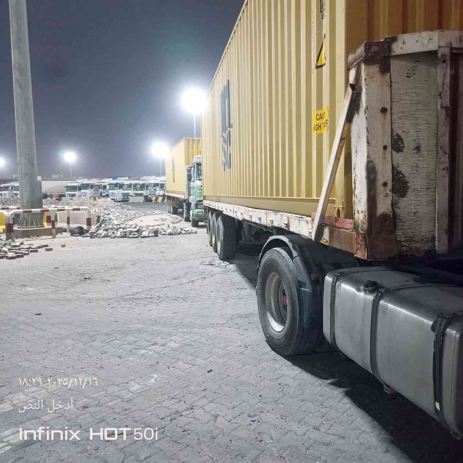 السلام عليكم عربانه للبيع ٣دناكير اوربيه تخم تاير بريك كامل كهربائيات طولها ١٢ونص مكانها البصرة الزبير ***********سعرها ٣٨وبيها مجال
