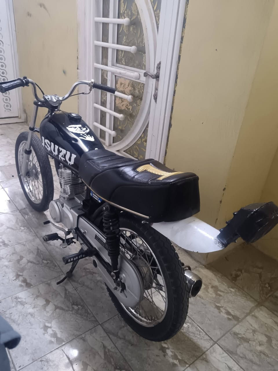 سلام عليكم دراجة للبيع اصولي شاصي16تعمير 25محرك مفتوح ولفات مكان نجف مجمع بيتي خاص مفتوح725اوبيها مجال


**إذا كنت صاحب هذا الإعلان وتريد حذفه لأي سبب، رجاءا أرسل رسالة إلى الدعم الفني**