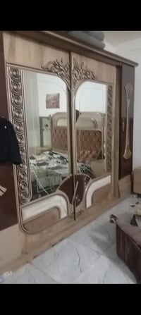 غرفه تركيا للبيع بيها ضرر سعرها ١٥٠الف وبيها مجال عنوان بغداد كاضميه ر...