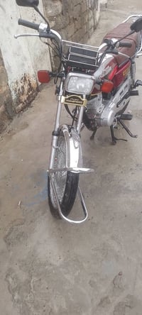 موطور نام بروم موديل 2021 محرك مامفتوح مكان بيجي  للبيع07838089061