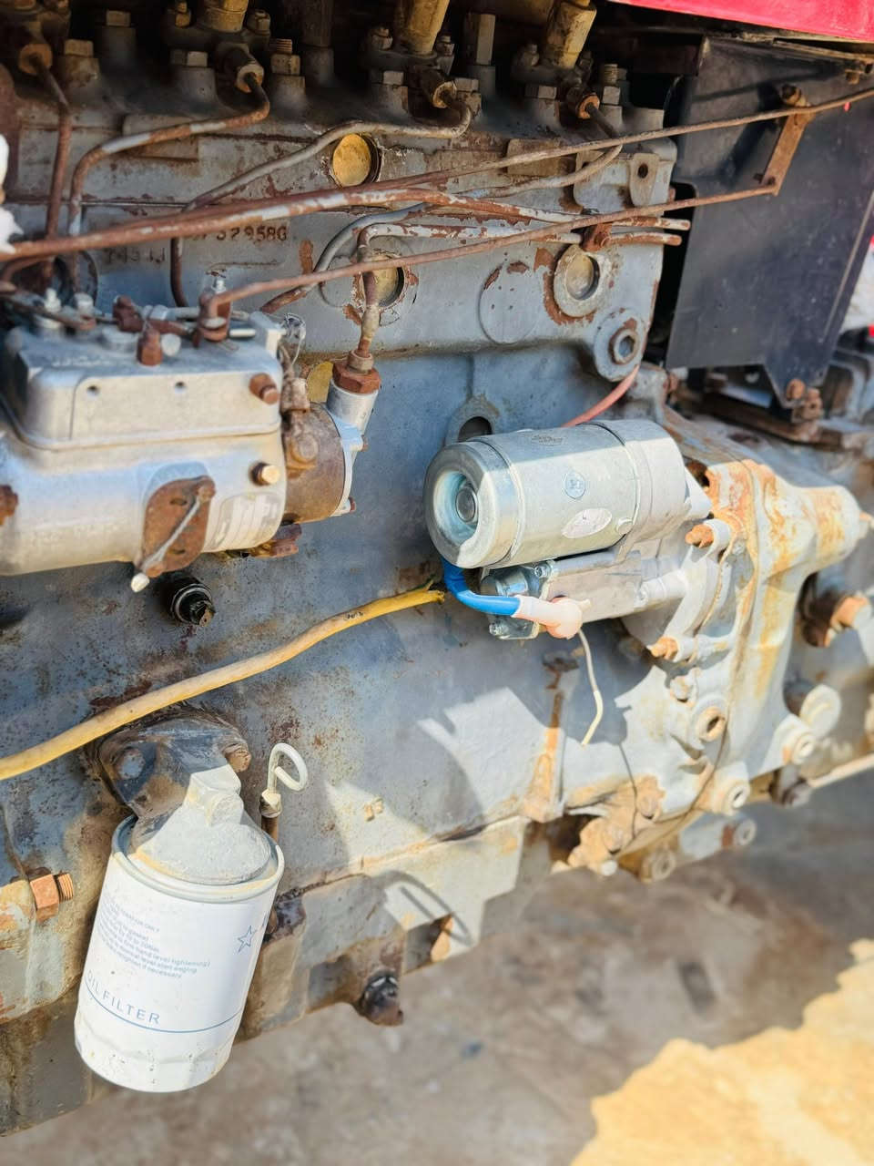 السلام عليكم ورحمة الله وبركاته
@الحلال للبيع فوركسن انكليزي حجم ٢٩٠ بدون تبخير اطارات جديده كير واكسل وهايدروليك على وضع الشركه بور استيرن راديتر جديده رقم وسنويه وراها فدان ناردي ابو الطير السعر ١١ وبيها مجال الاتصال على الرقم (***********) المكان ديالى الخالص الدوجمه
