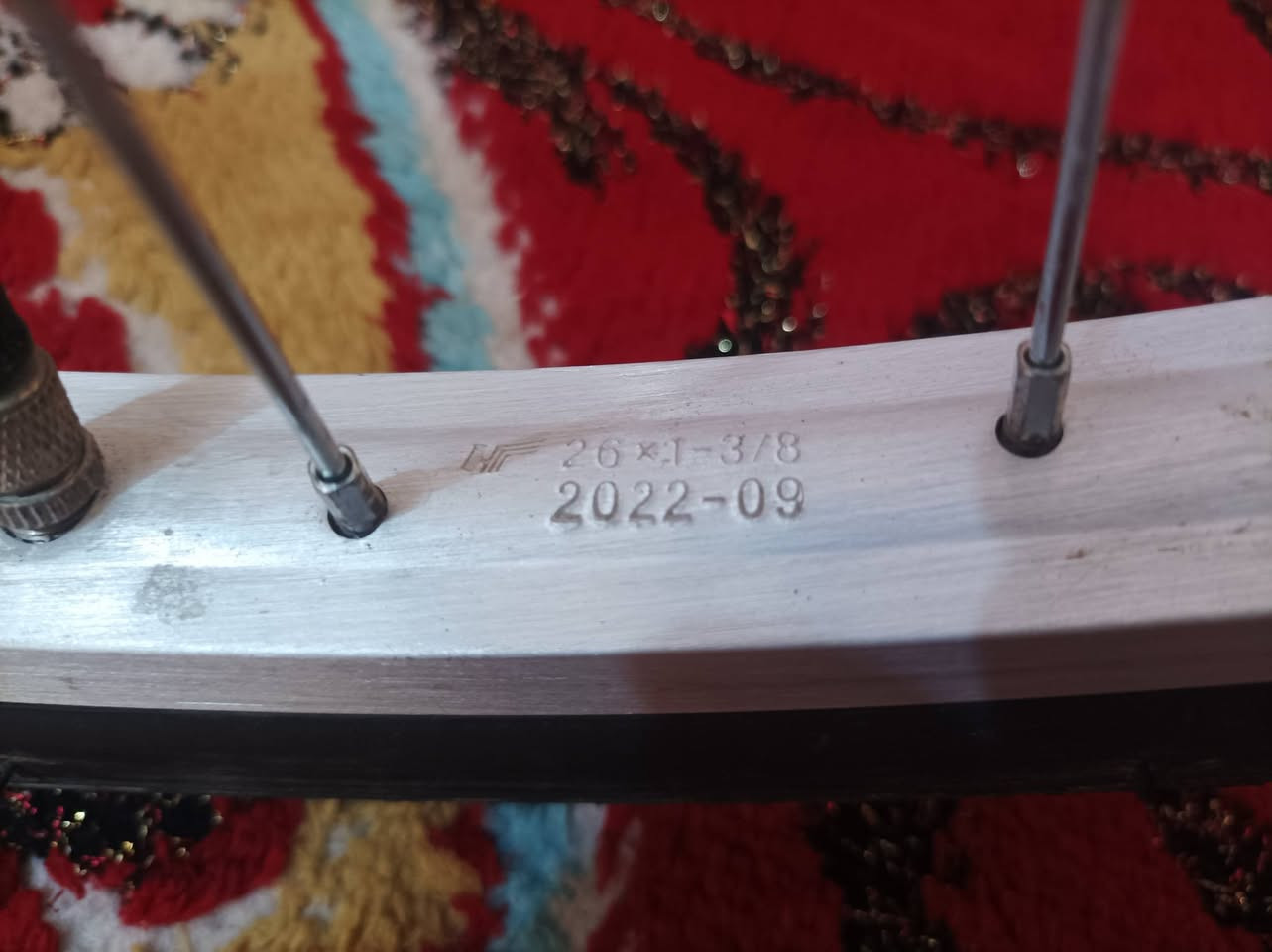 بايسكل بناتي جديد للبيع السعر 120 وبيه مجال مركز الناصريه،***********
