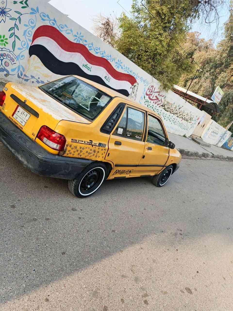 السلام عليكم سايبه ٢٠١١كابون شغال طخم تايرات وطخم الوره والكدام وشرط التحويل وبيها رصعات ودخلتها حداديه والسعر 25وبيها شي بسيط ***********
