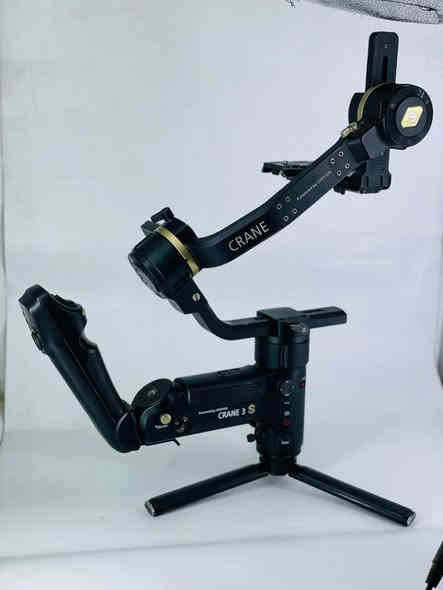 رونن كرين s3 يتحمل 7كيلو غرام السعر 250 ألف دينار عراقي ***********
