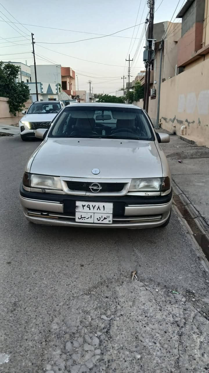 حجم. 20
موديل 91
سنويه جديده 
بطاقه بانزين بيها
للبيع او مراوس مع حديث
بدون حادث 
سعر مناسب جدا اتصل

‭0770 977 9343‬

