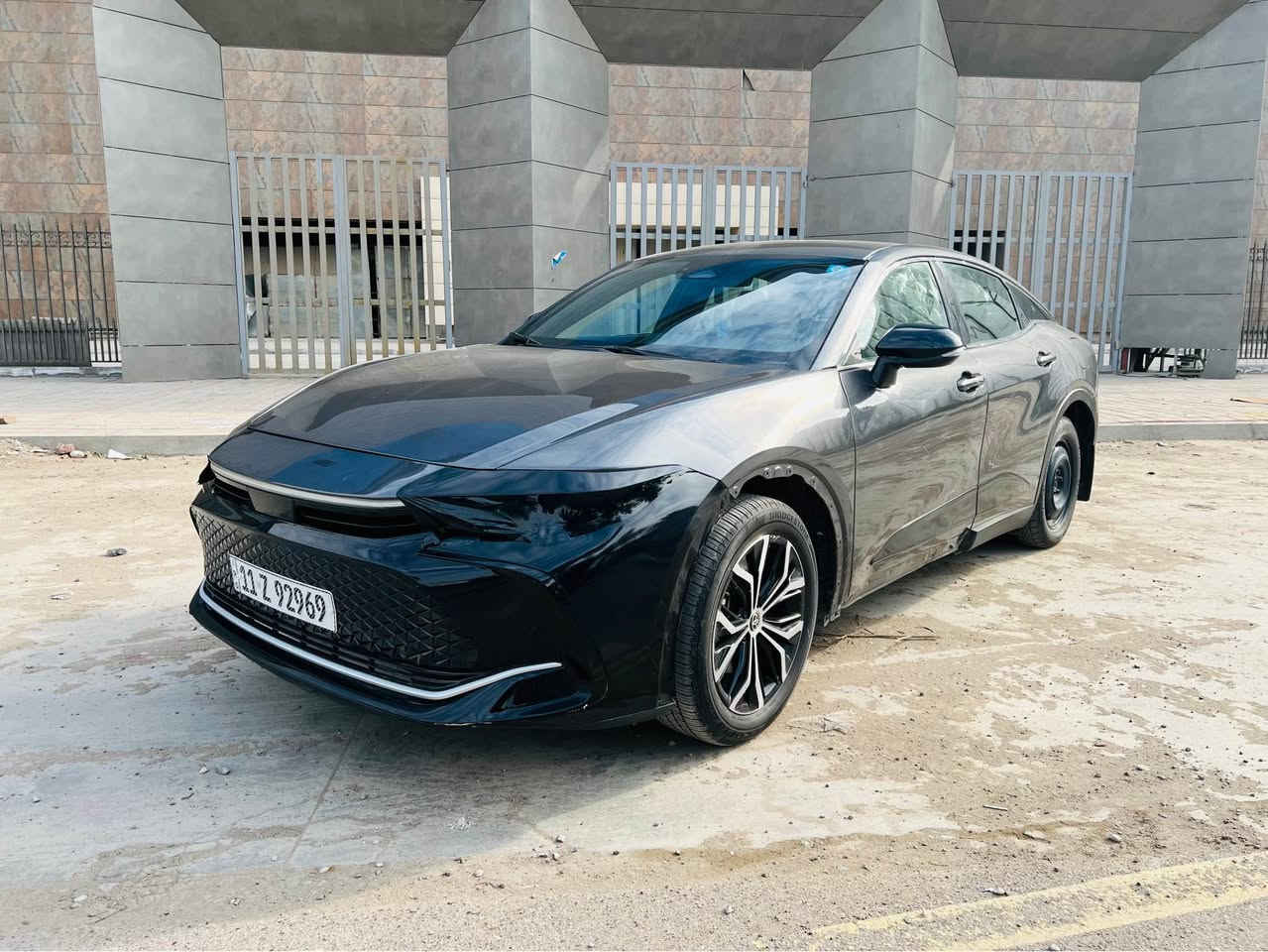 السلام عليكم 
انسب سعر كراون ب 205 ورقه 
كراون موديل 24 ياباني اصلي 🚗
وارد امريكي 🔺
مرقم بغداد 
فقط وماكو هيج سعر ⚡️
ماشيه 10 mi فقط 
هايبرد & بانزين 
حادثها موضح ب الصور 
بيها صبغ جاملغات اماميه وبنيد ونص من القماره بدون اي دواخل لا شواصي لا لغود راديترات البلاديه .
نقصها لايتات 
للاتصال او المراسله ☎️
*********** بغداد, العراق
