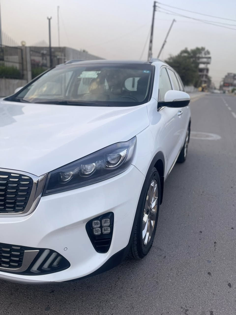 السلام عليكم سورنتو موديل 2019 شكل العشرين خليجي فول 
بصمة 
بانورما 
جنطة كهرباء 
سبعة راكب 
كشنات جلد 
كشنات كهرباء 
شاشة كبيرة بلادية 
ثلاث قطع تبريد 
كامرة خلفية دوارة بلادية 
بصمة ابواب 
اشارة ترحيب 
حساس امامي و خلفي 
خمس وضعيات قيادة 
شباك العشرين 
ماشية 93 
المكينة 6  سلندر كفالة عامة من فتح 
الكير 8 نمرة كفالة عامة من فتح 
الكشر كفالة عامة من فتح و التبديل و الصبغ والبارد 
فقط بارد بسيط جدا على كد اصبع بخشم جاملغ امامي 
رقمهة بغداد الدولي الجديد با اسمي 
عنواني بغداد 
السعر 239
***********

