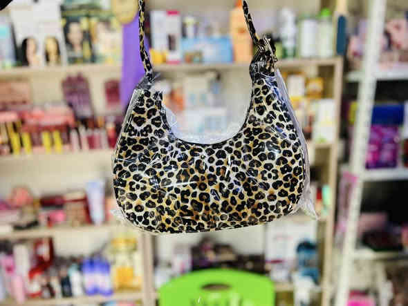 الجنط الجميله 😍
تراكات محيره ولادي بناتي
متوفرى لدى  كو زمتك فانيلا
عنوان المحاويل حي الجمهوري مجاور صالون رولكس وبصريات ابن الهيثم

متوفر خدمة توصيل❤️
هاتف ***********
