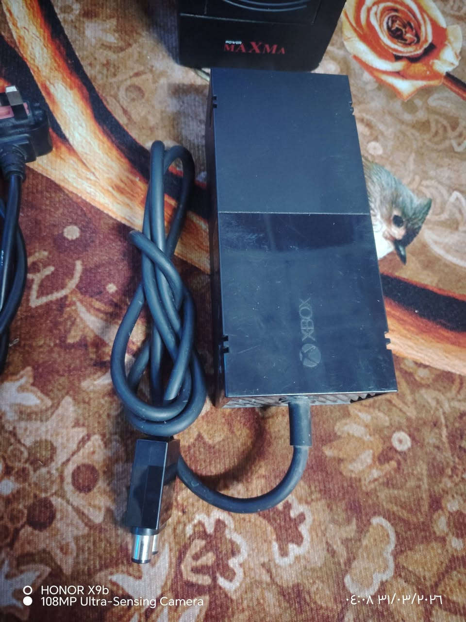 سـلام عـلـيـكـم
 أكـس بـوكـس للبيع / للمراوس 
بـ بـلـي فـور فـات اولايـن 
..................... 
الـجـهـاز كـامـل مـلـحـقـاتـه
١ . جوسـتـك 1 _ الاصـلـي
٢ . وايـر اج دي 
٣ . وايـر تـشـغـيـل / مـحـولـه
٤ . قـرص : gta5  
٥ . وايـر شـحـن الـجـوسـتـك
٦ . UBS 850 واط
.....  
#مـلاحـضـه_الـجـهـاز_جـان_مـتـروك 
.....  
#سعر_قفل_نهايه_150
#توصيل_ما_عندي 
تواصل فقط واتساب 
مـكـانـي ( بـغـداد . الـمـشـتـل ) 
هـ ***********
